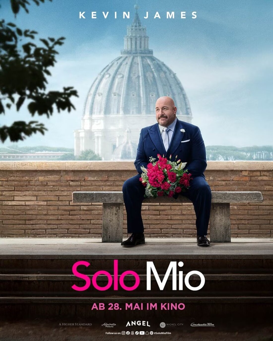 Kevin James begeistert in der romantischen Komödie SOLO MIO, ab 28. Mai 2026 im Kino. Entdecken Sie neue Wendungen der Liebe!