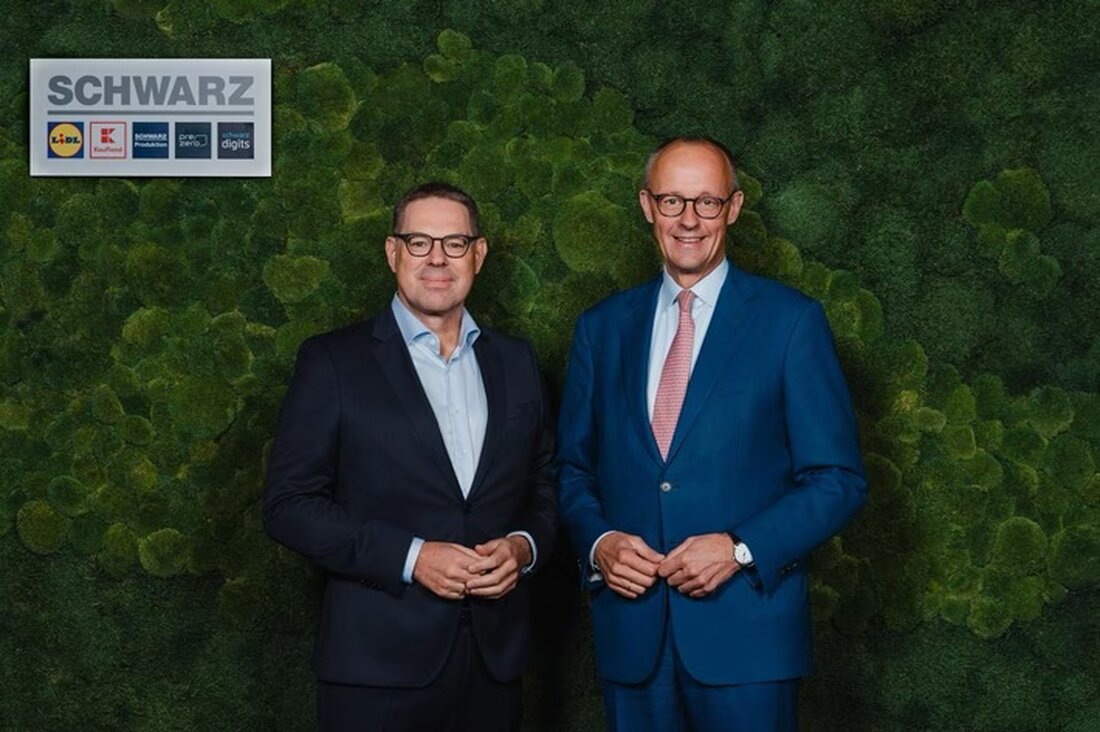 Bundeskanzler Friedrich Merz diskutierte beim Schwarz Ecosystem Summit in Berlin über megatrends wie nachhaltiges Wirtschaften und digitale Souveränität.