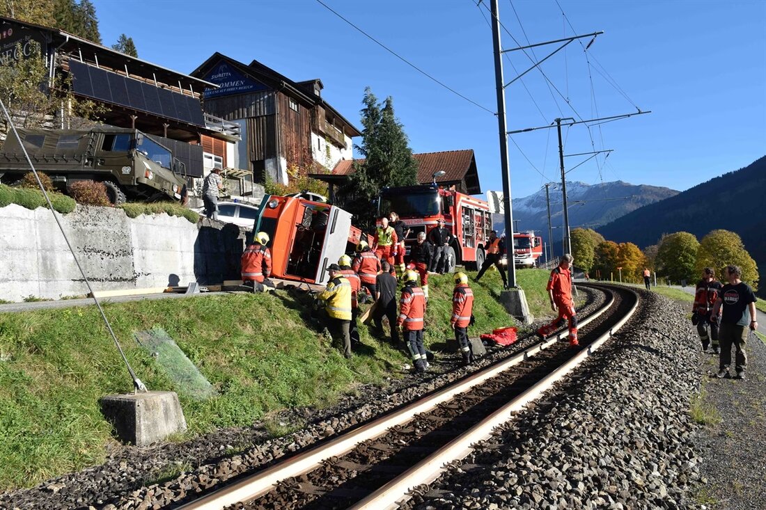 In Klosters-Serneus verunfallte ein Motorkarren am Samstag, der Fahrer wurde verletzt und musste ins Krankenhaus geflogen werden.