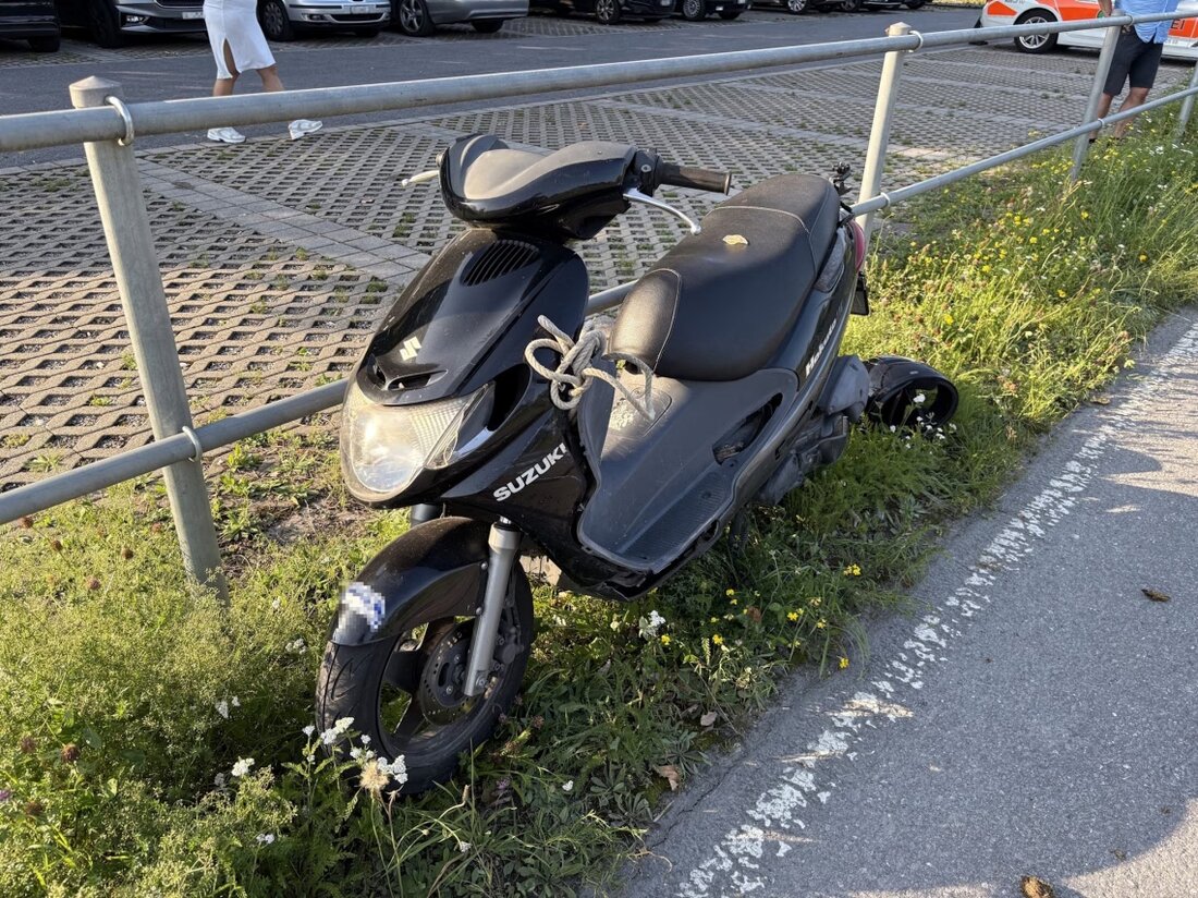 Am 10.08.2025 verunglückte ein 47-jähriger Motorradfahrer in Oberriet. Er wurde als fahrunfähig eingestuft und verletzt ins Spital gebracht.