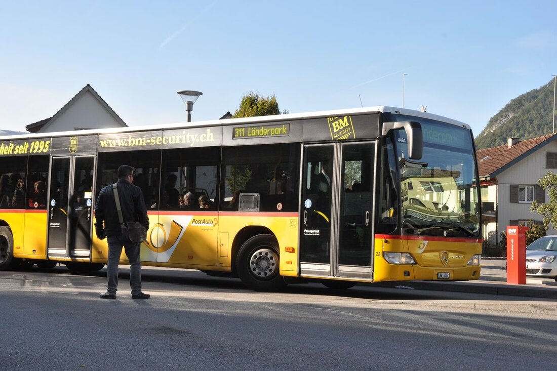 Ab 15. Dezember 2024 verbessert sich die Fahrplankommunikation an Bushaltestellen für die erweiterten Buslinien in Stans.