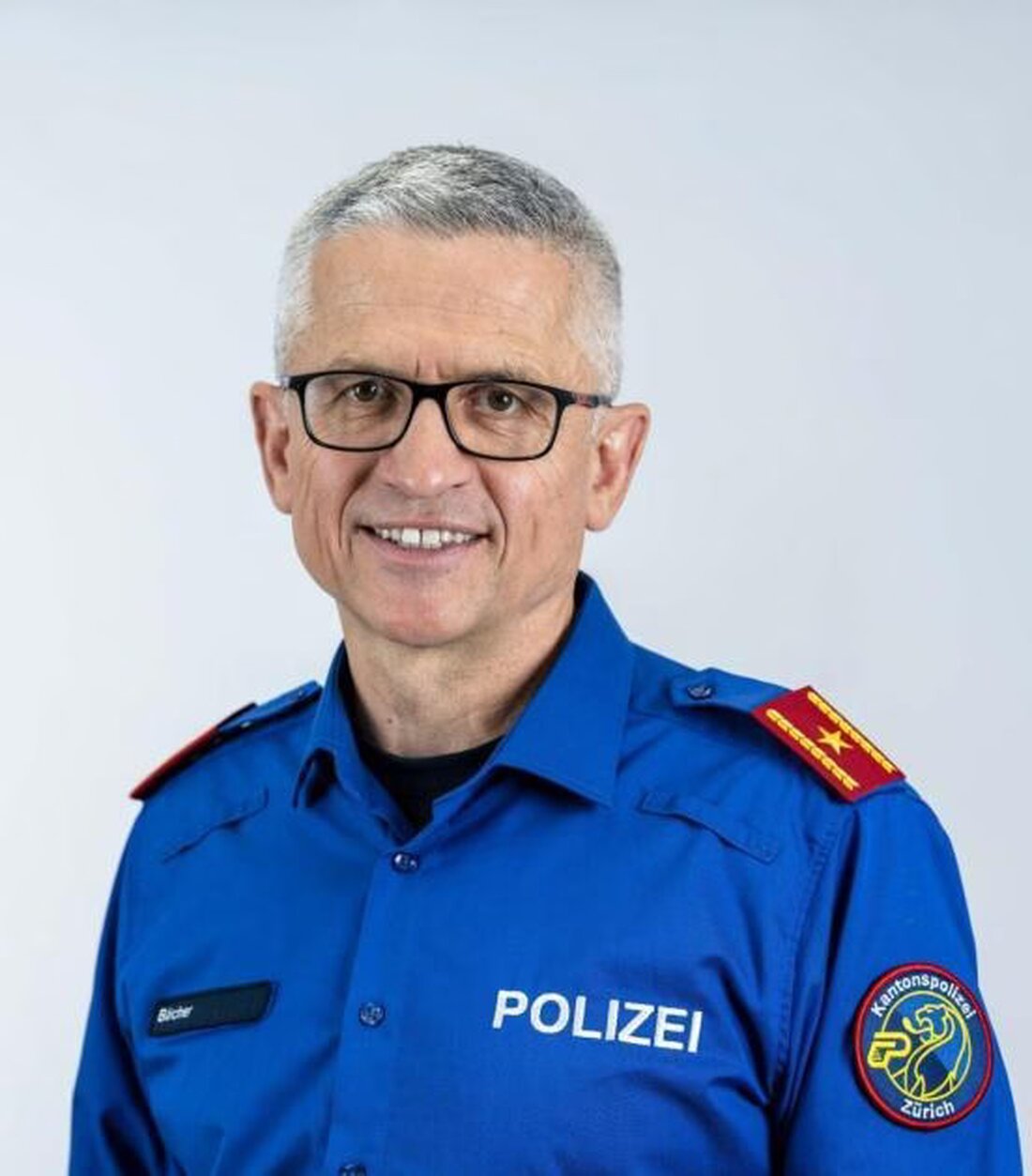 Peter Bächer wird neuer Chef der Regionalpolizei Zürich und löst Werner Schmid ab. Er bringt umfangreiche Erfahrung mit.