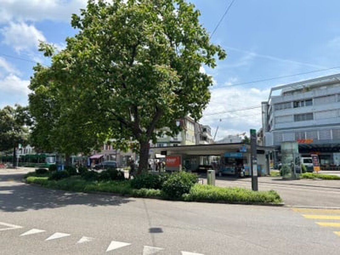 Ab 1. September 2025 sind am Neuweilerplatz umfangreiche Bauarbeiten geplant, die zu Verkehrsbehinderungen und Umleitungen führen.