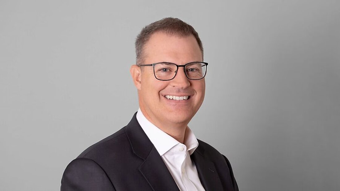Philippe Haller (FDP) wird am 27. Mai 2025 neuer Landrat von Glarus Nord und folgt auf Edgar Wolf.