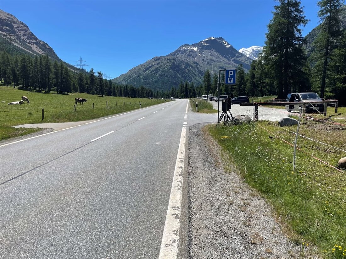 In Pontresina wurde ein 39-jähriger Motorradfahrer mit 149 km/h geblitzt, weit über der erlaubten Höchstgeschwindigkeit von 80 km/h.