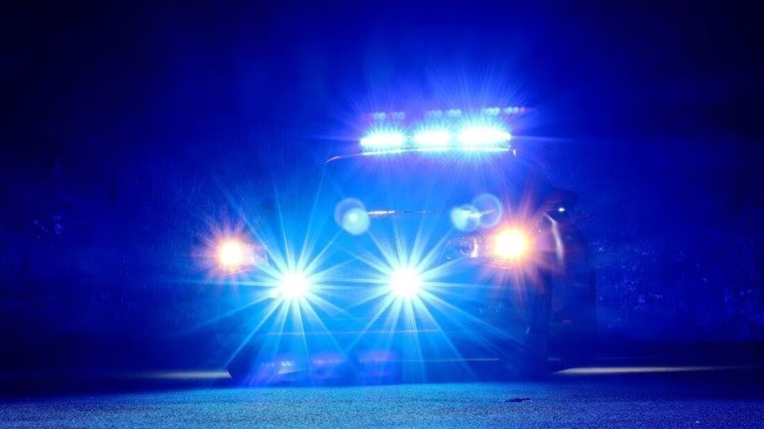 In Verbier kam es in der Nacht vom 11. auf den 12. März 2025 zu einem Raubüberfall in einem Hotel. Die Täter entkamen nach dem Vorfall, während die Polizei umfangreiche Ermittlungen eingeleitet hat.