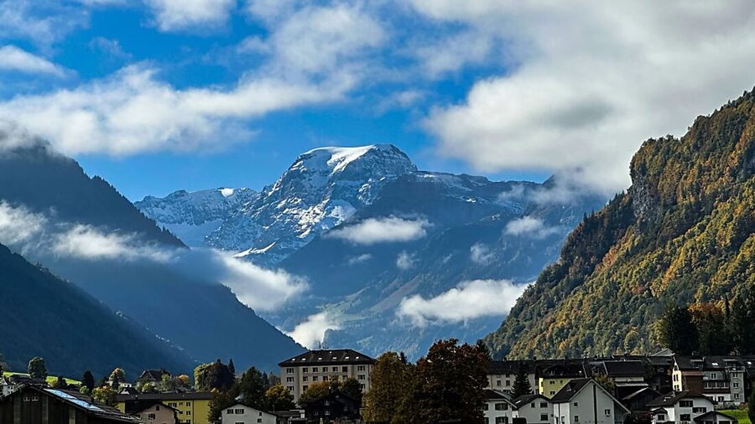 Der Regierungsrat Glarus empfiehlt, den Memorialsantrag zur natürlichen Erreichung des Netto-Null-Ziels als unzulässig zu erklären.