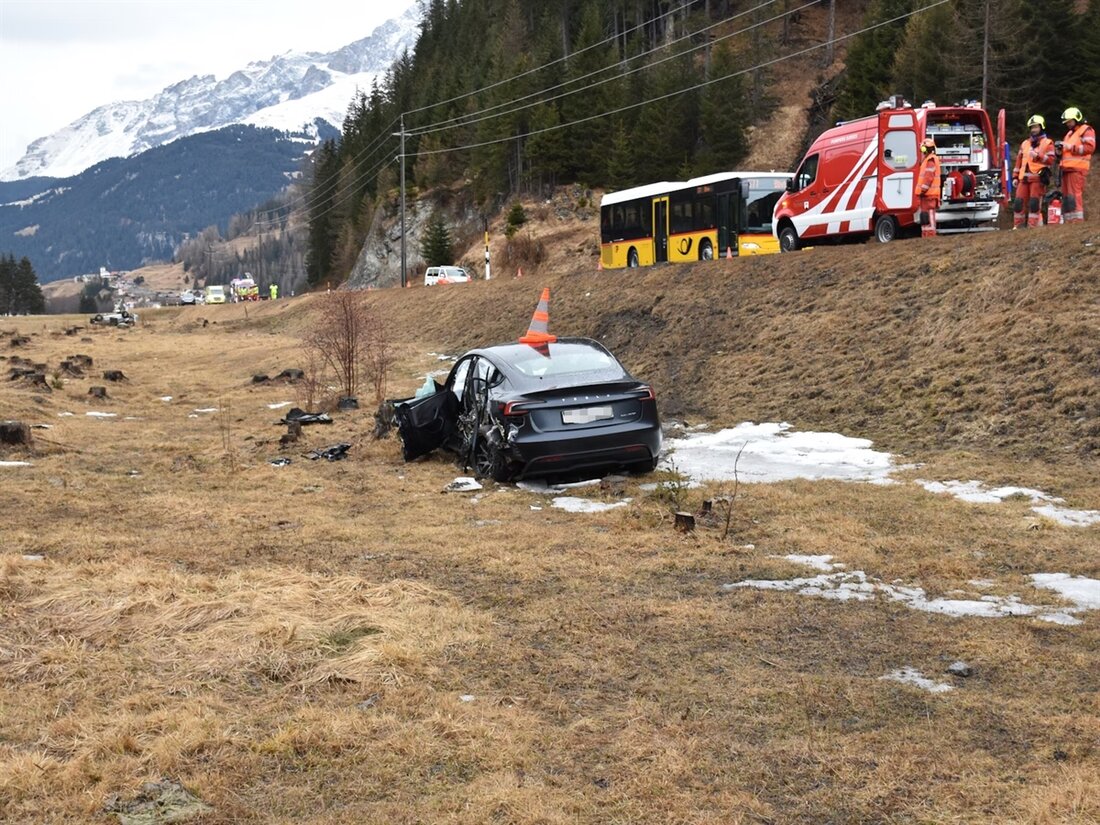 Am 10.03.2025 kam es in Rona auf der N29 zu einer schweren Kollision zwischen zwei Wagen. Beide Fahrer wurden verletzt.