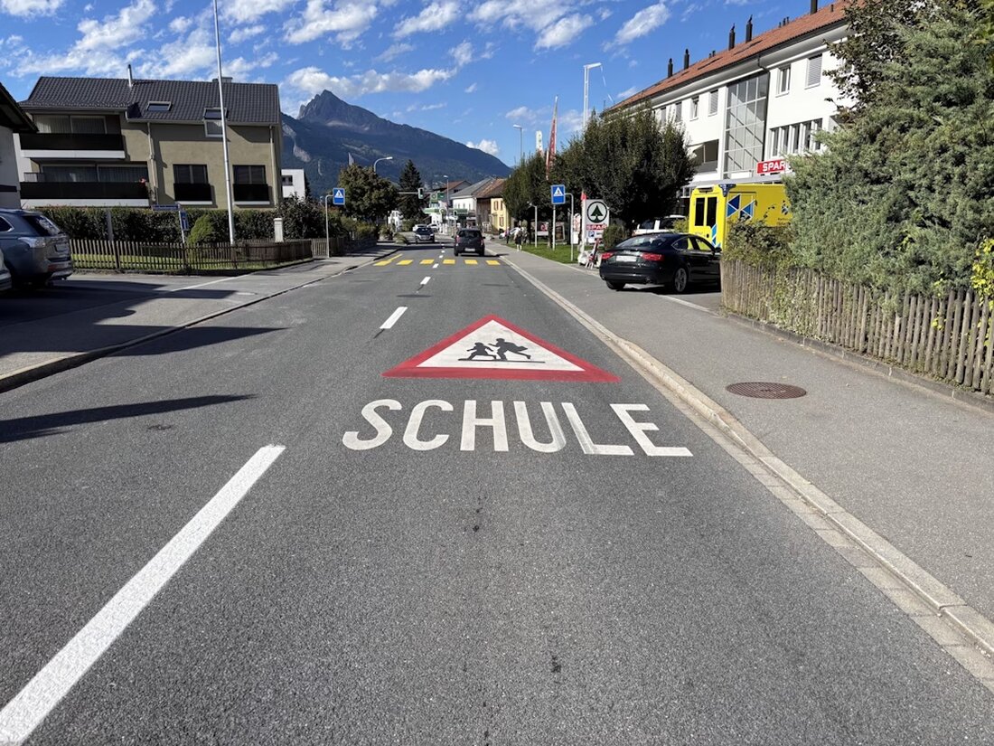 Am Montag kam es in Bad Ragaz zu einem Unfall zwischen einem 13-jährigen Radfahrer und einem Postauto. Verletzungen liegen vor.