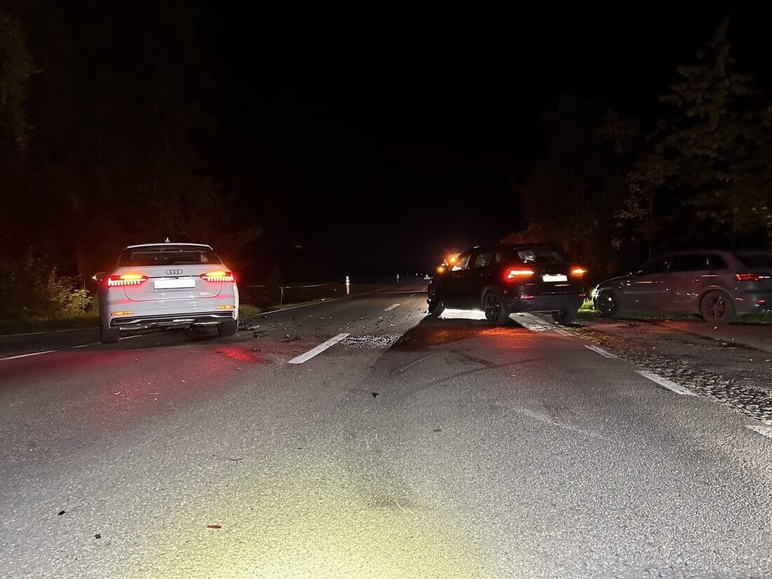 Am 1. Oktober 2025 kam es in Stein zu einem Unfall zwischen zwei Pkw. Der Sachschaden beträgt rund 70.000 Franken. Verletzte gab es keine.