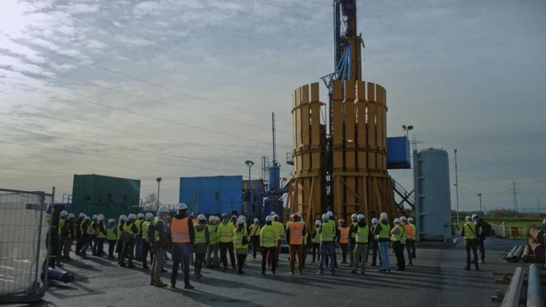 Erleben Sie den Dokumentarfilm über Geothermieprojekte in der Schweiz und diskutieren Sie mit Experten am 31. März 2025 in Freiburg.