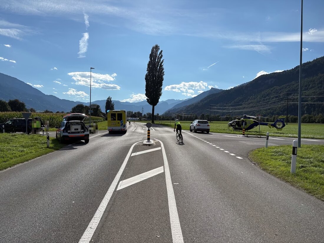 Velofahrer verletzt: In Vilters kollidiert ein Geländewagen mit einem Radfahrer, der schwer verletzt ins Krankenhaus geflogen wurde.