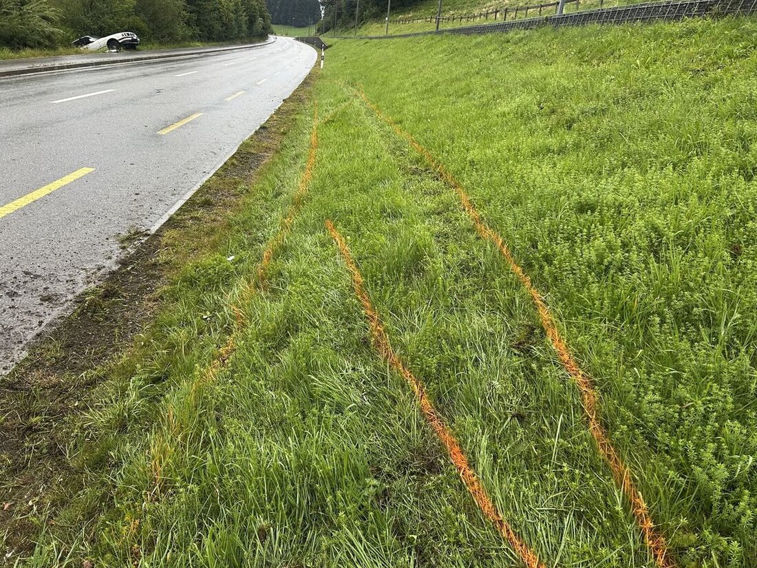 In Trogen und Gais kam es am 27. August 2025 zu zwei Selbstunfällen, bei denen Fahrer leicht verletzt wurden und Sachschäden entstanden.