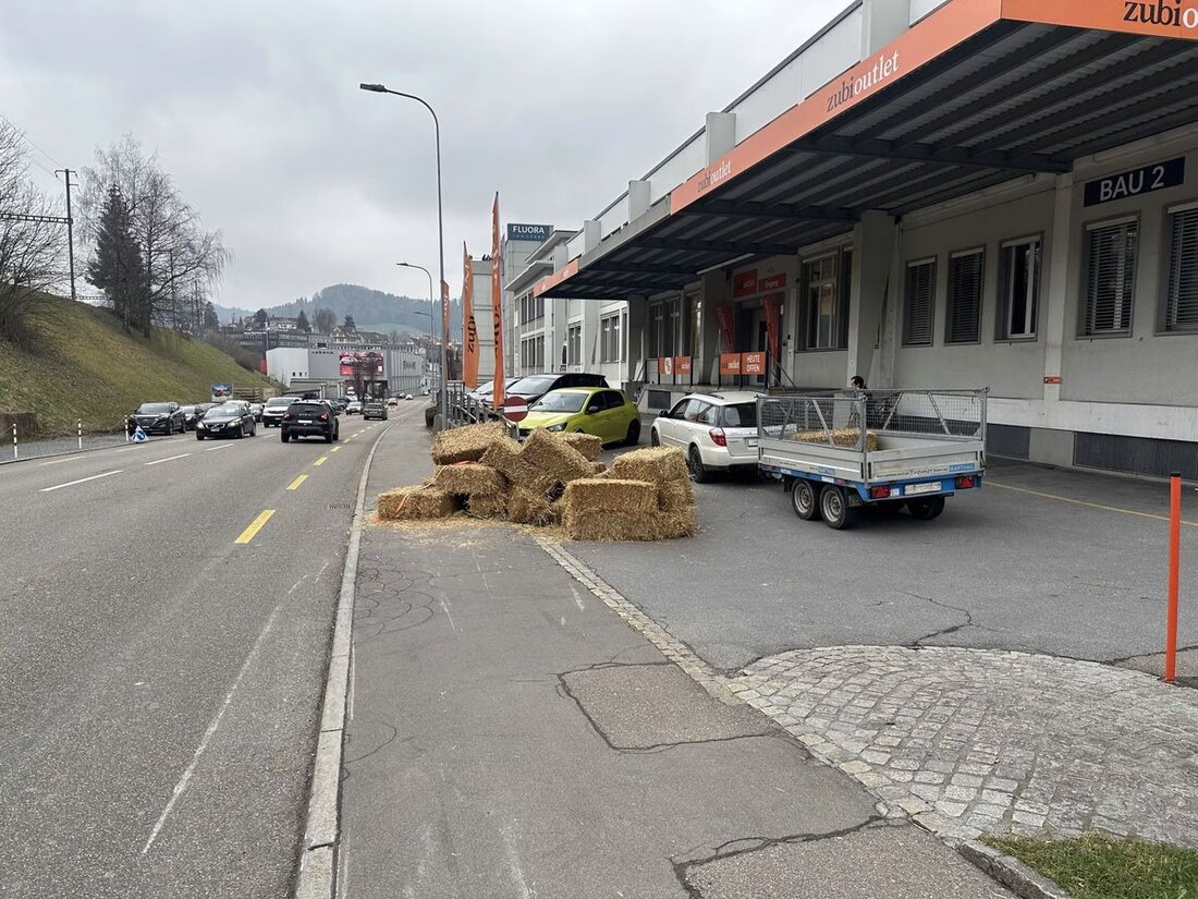 Am 28. März 2025 kam es in Herisau zu einem Selbstunfall mit einem Anhänger, als dieser beim Einbiegen umkippte. Sachschaden entstand, aber niemand wurde verletzt.