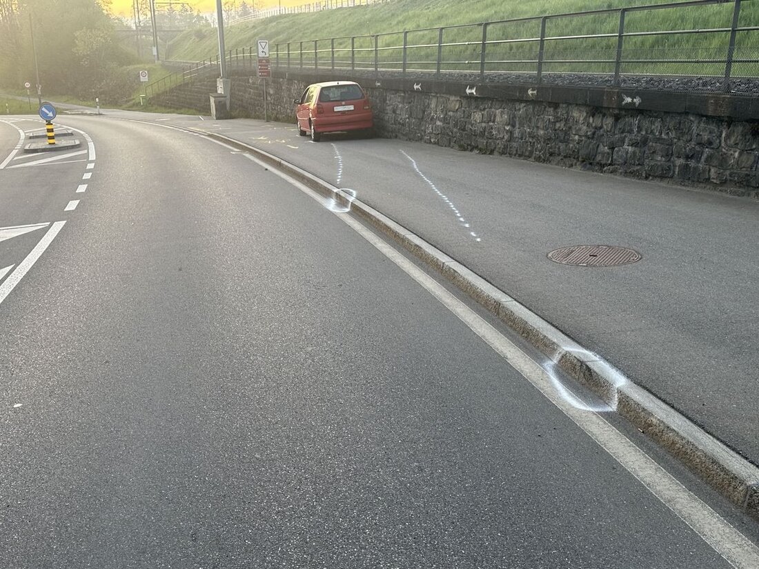 Am 28. April 2025 kam es in Herisau zu einem Selbstunfall, bei dem ein 40-Jähriger leicht verletzt wurde. Ursache war ein medizinisches Problem.