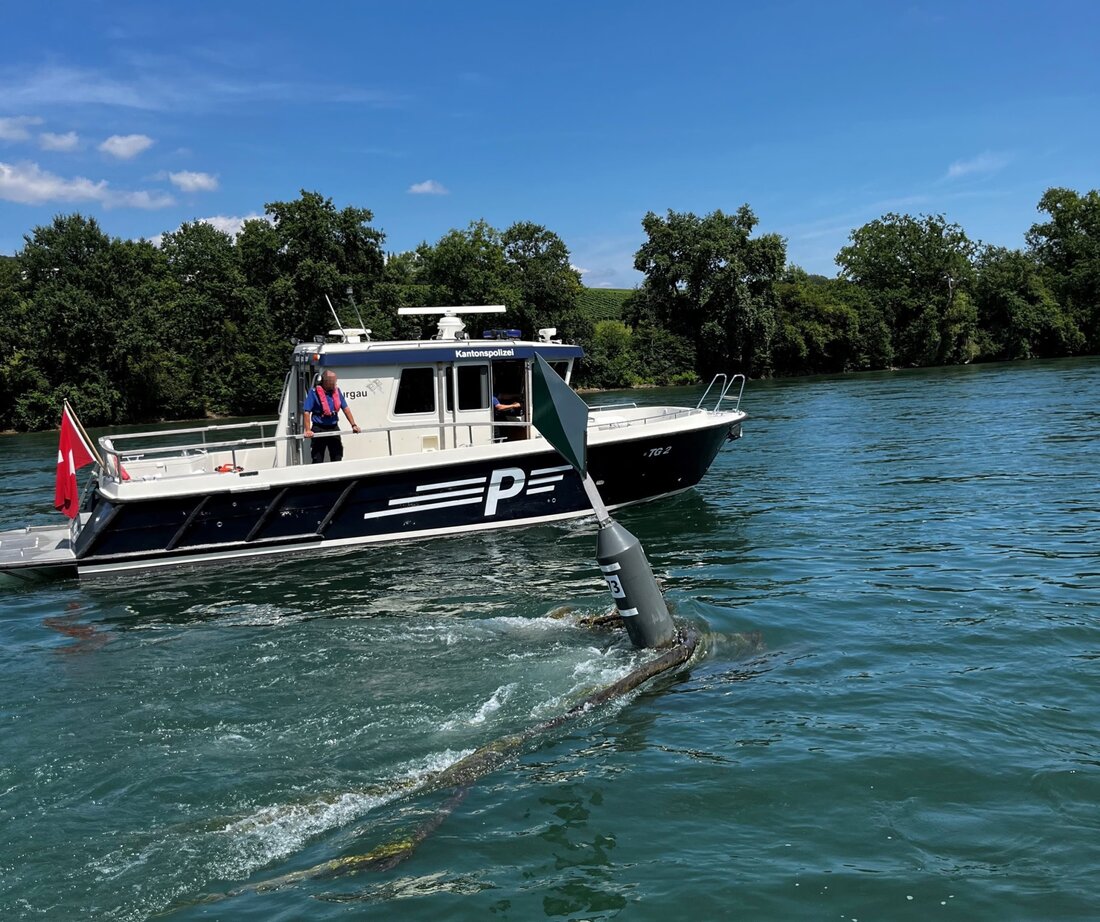 Die Seepolizei Thurgau meldet 2024 stabile Unfallzahlen auf Bodensee und Hochrhein, trotz sechs Todesfällen und gestiegenen Einsätzen.