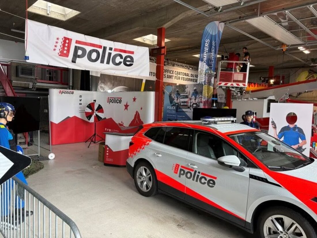 Die Kantonspolizei Wallis lädt zur Foire du Valais 2025 ein, um Sicherheit und Geselligkeit mit interaktiven Aktivitäten zu verbinden.