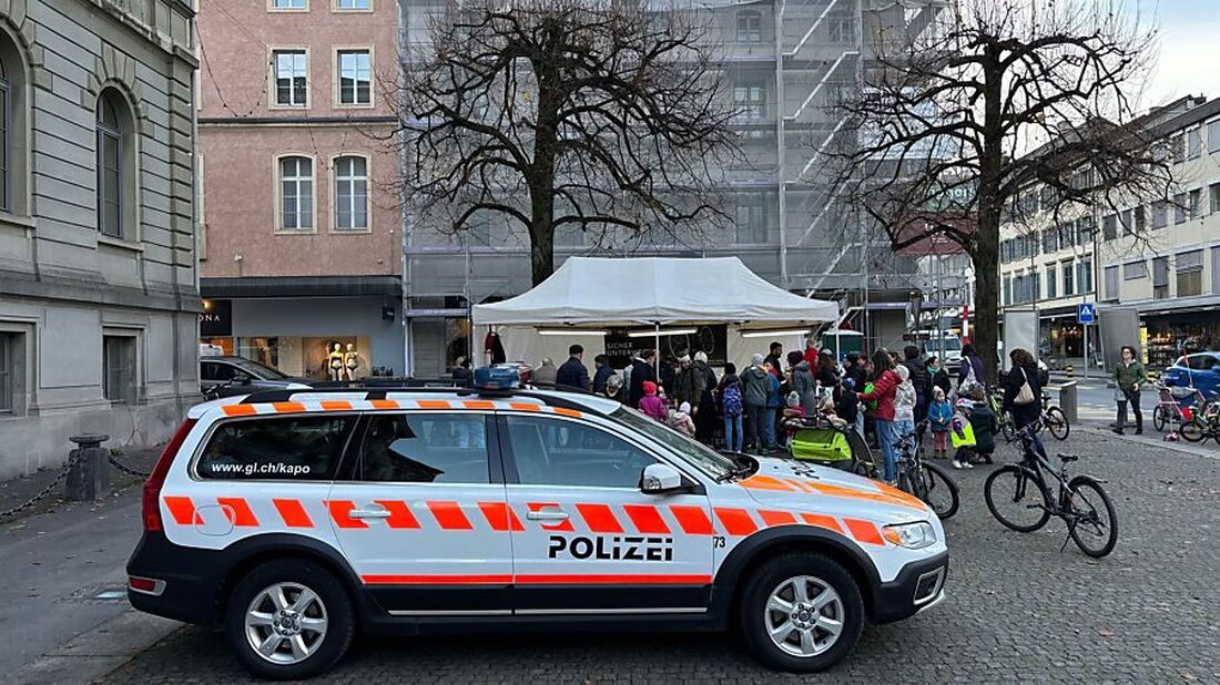 Kantonspolizei Glarus informiert über Verkehrssicherheit in der Dunkelheit. Beleuchtungskontrollen und Aktionen vom 27. Oktober bis 16. November.