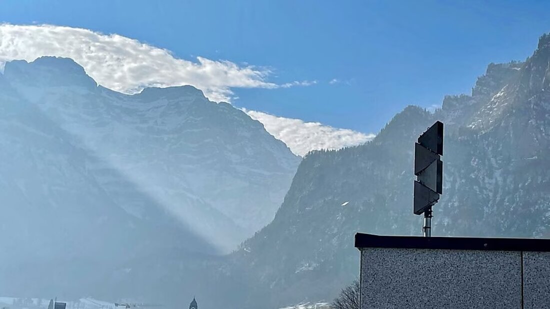 Am 5. Februar 2025 bestanden die Sirenen im Kanton Glarus erfolgreich den jährlichen Test, ohne Störungen.