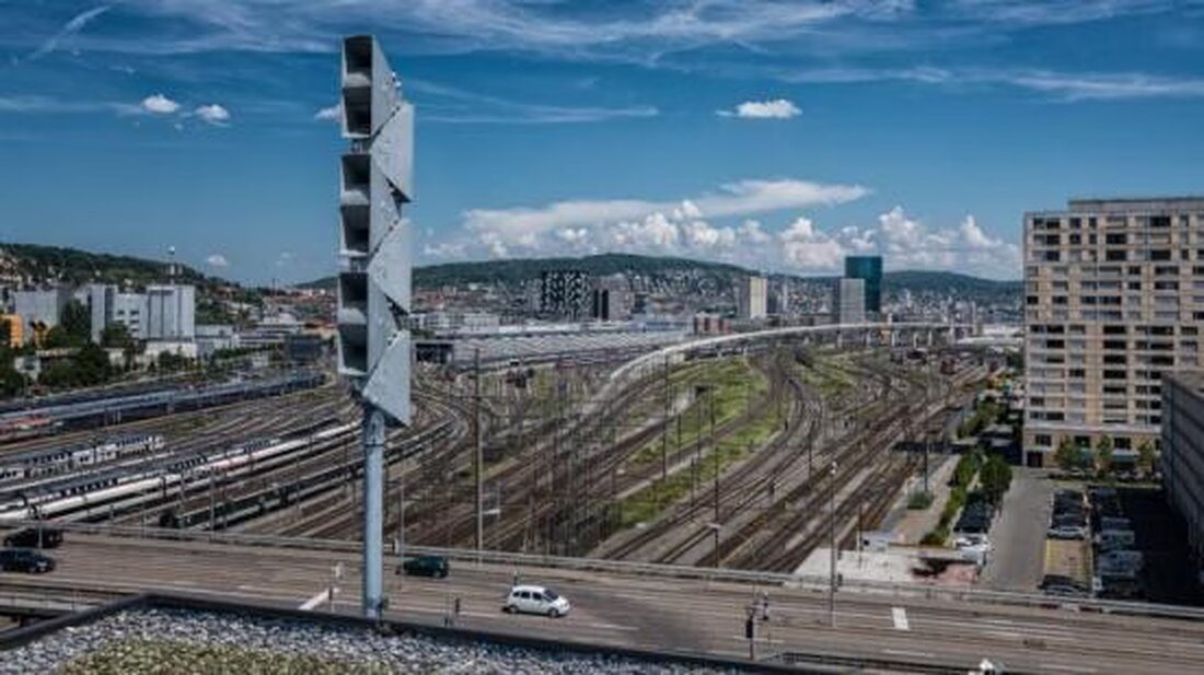 Am 5. Februar 2025 testete Zürich erfolgreich die Sirenenanlagen. 99% der Sirenen funktionierten einwandfrei, Sicherheitsdirektor Fehr lobte das Alarmierungssystem.