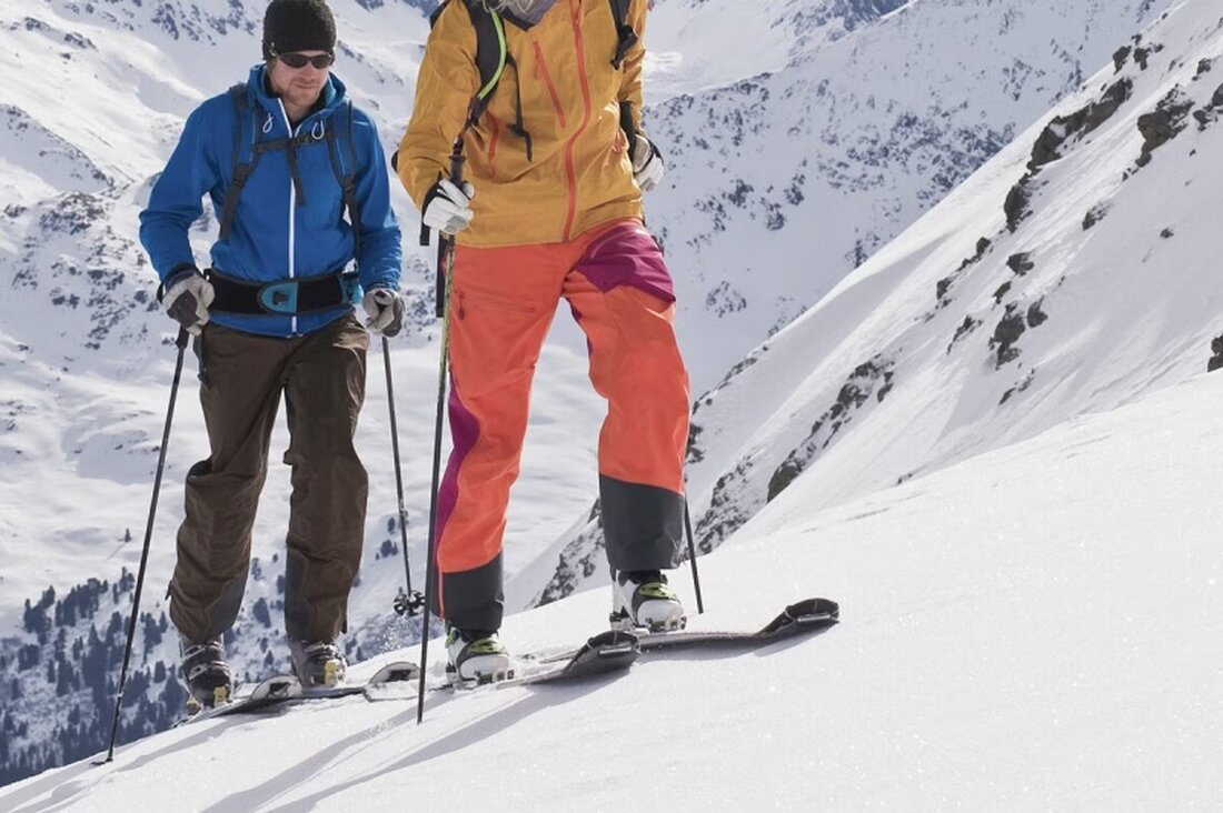 Der «Skitourenguru» hilft Skitourengehern, Lawinenrisiken besser einzuschätzen, indem er Touren täglich bewertet und analysiert.