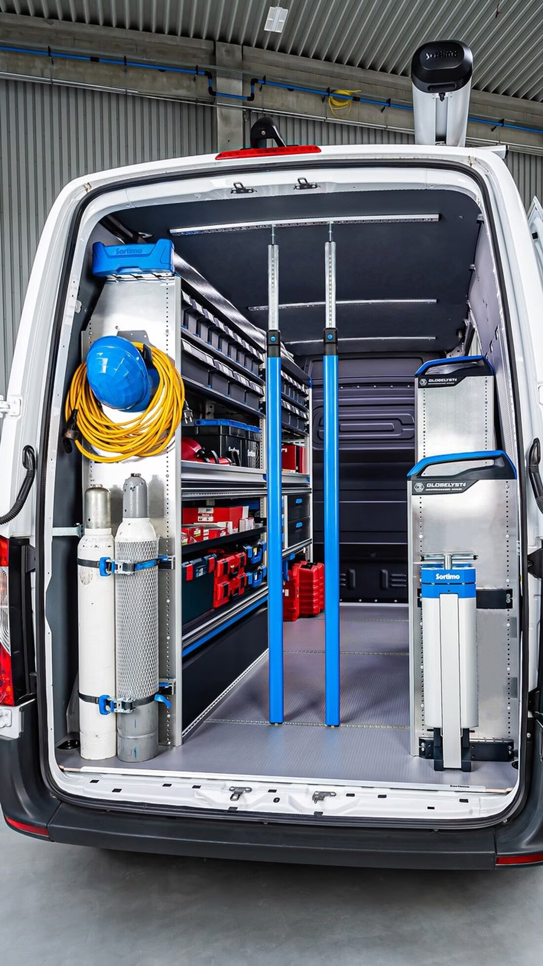 Sortimo Walter Rüegg AG eröffnet am 1. Dezember 2025 einen modernen Standort in Rolle am Genfersee mit Showroom und Werkstatt.