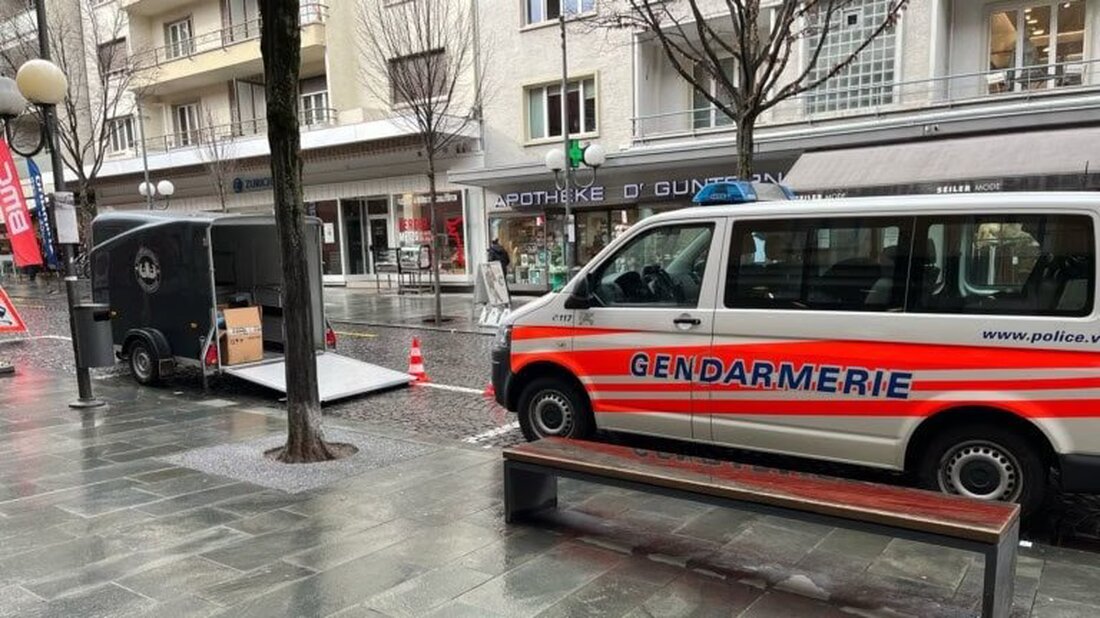 Am 13. Februar 2025 stellte die Kantonspolizei in Brig Sprengstoff sicher. Bahnhofstrasse gesperrt, keine Gefahr für die Bevölkerung.