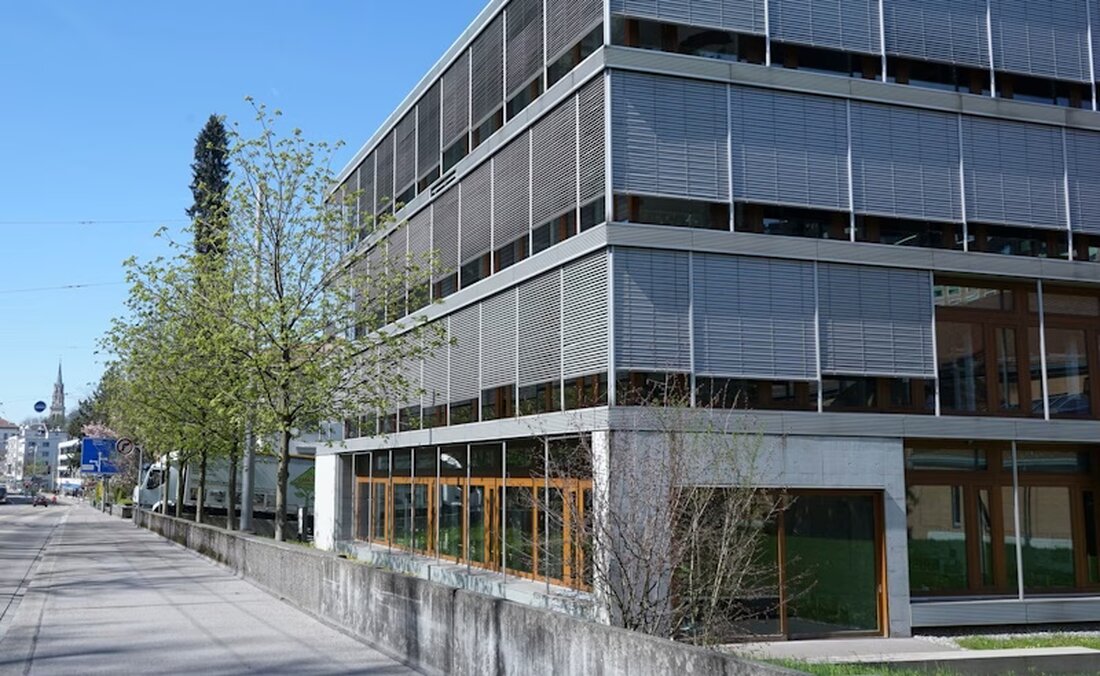 Im Jahresbericht 2024 erfahren Sie, wie über hundert Fachleute im Kanton St.Gallen täglich für Verbraucher- und Tierschutz sorgen.