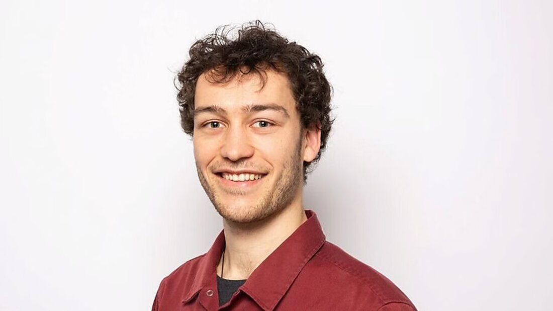 Sven Aaron Keller wird am 29. April 2025 als neuer Landrat der Grünen in Glarus gewählt und folgt auf Frederick Hefti.