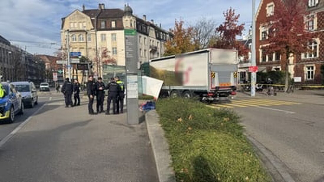 Am 6. November 2025 ereignete sich am Wettsteinplatz ein fataler Unfall, bei dem eine 90-jährige Fussgängerin von einem Lastwagen erfasst wurde.