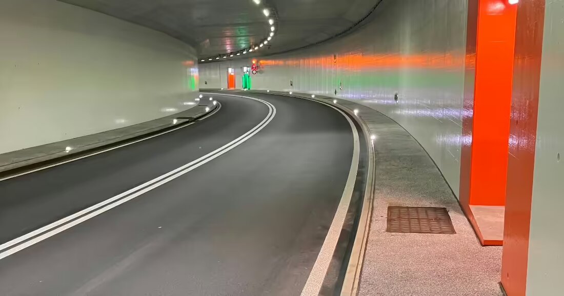 Der Tunnel Geissbüel in Baar wird am 17. Oktober 2024 nachts zur Sicherheitsüberprüfung gesperrt. Verkehr umgeleitet.