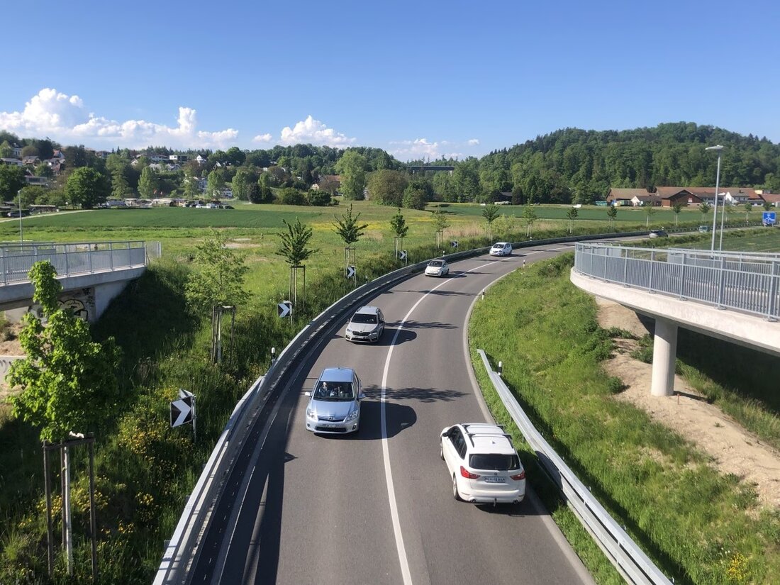 Die Wirkungskontrolle der Umfahrung Mellingen zeigt: Verkehr entlastet Altstadt erheblich, Verbesserung der Erreichbarkeit in Sicht.