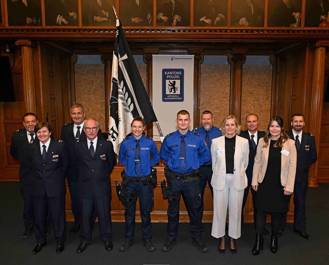 Am 26. September 2025 wurden zwei neue Polizisten in Herisau offiziell vereidigt und ins Korps der Kantonspolizei aufgenommen.