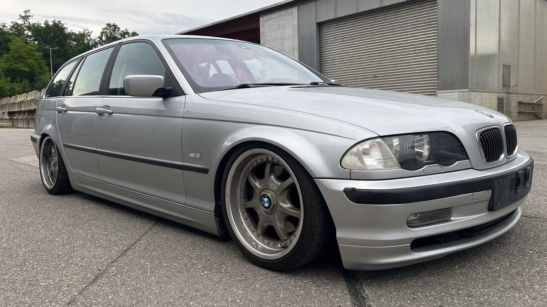 Bei einer Verkehrskontrolle in Buchs sicherte die Kantonspolizei Aargau vier Fahrzeuge aufgrund sicherheitsrelevanter Mängel.