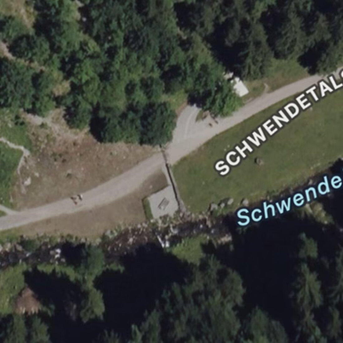 In Wasserauen entsteht 2025 ein Velo-Parkplatz, um nachhaltige Anreise zum Alpstein zu fördern und Auto-Nutzung zu reduzieren.