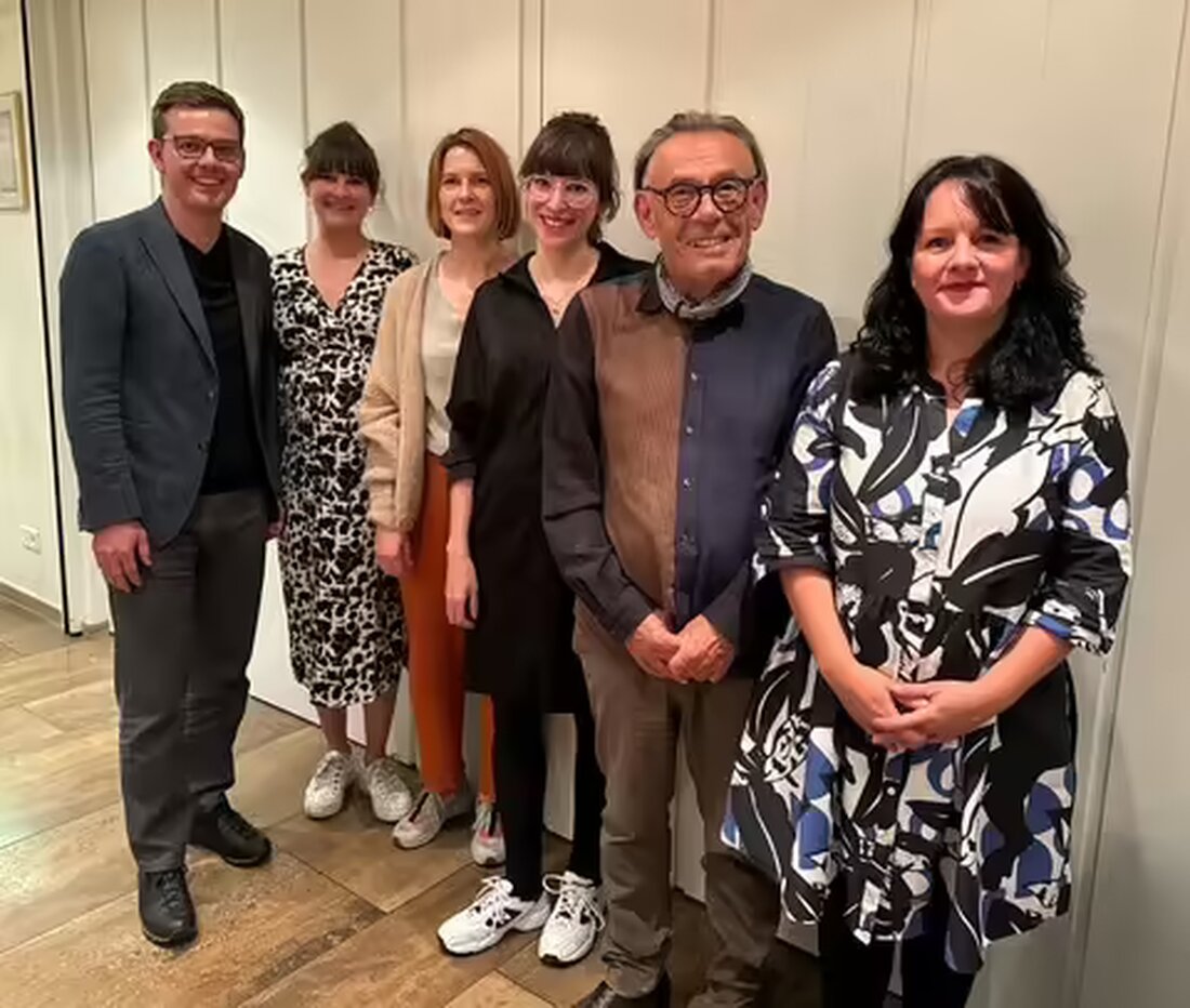 Der Rücktritt von Eduard Hartmann und Roland Scotti markiert einen Wandel im Stiftungsrat der Innerrhoder Kunststiftung, die weiterhin zeitgenössische Kunst fördert.