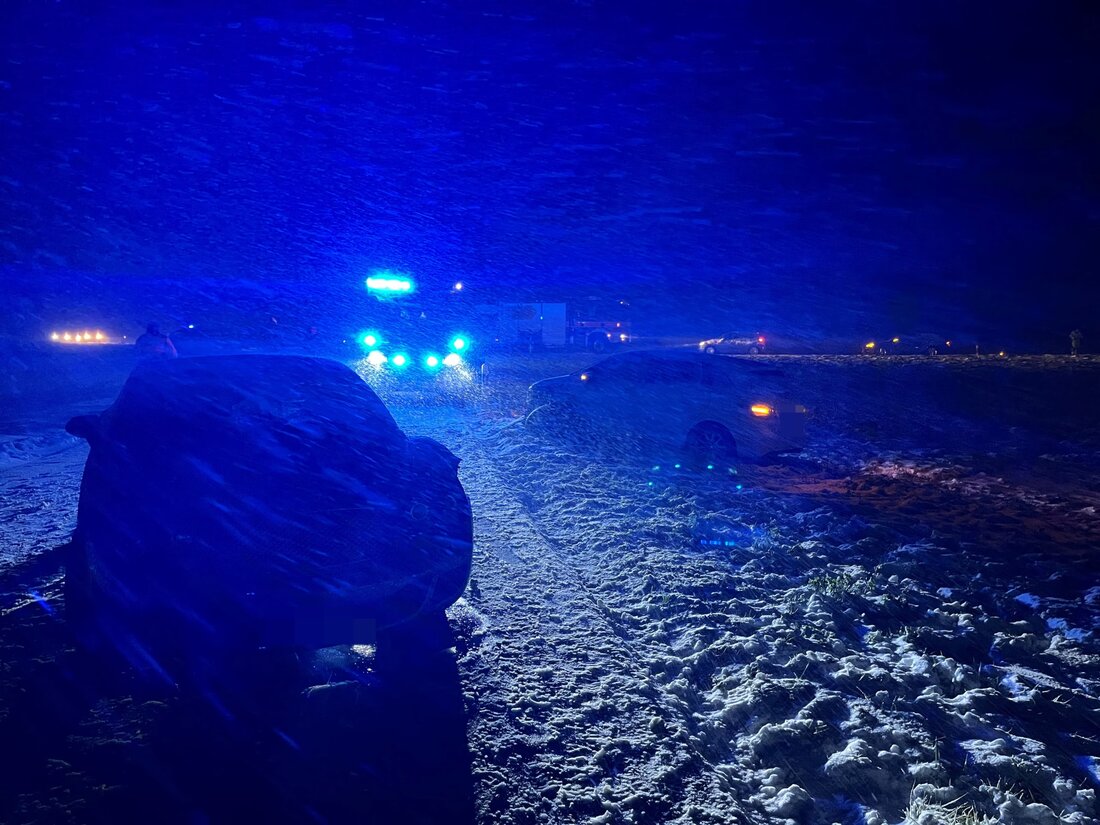 Nach Wintereinbruch verzeichnet Thurgau rund 40 Unfälle, mehrere Verletzte und große Verkehrsbehinderungen. Vorsicht ist geboten!