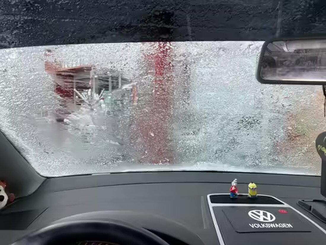Winterliche Bedingungen in Appenzell erfordern von Fahrzeuglenkern besondere Vorsicht. Unzureichend vorbereitete Fahrzeuge können gefährlich sein.