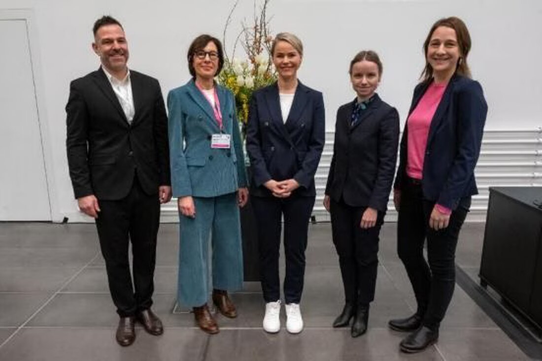 Rund 400 Fachleute diskutieren am Zürcher Präventionstag über suchtpräventive Ansätze im digitalen Wandel und neue Herausforderungen.