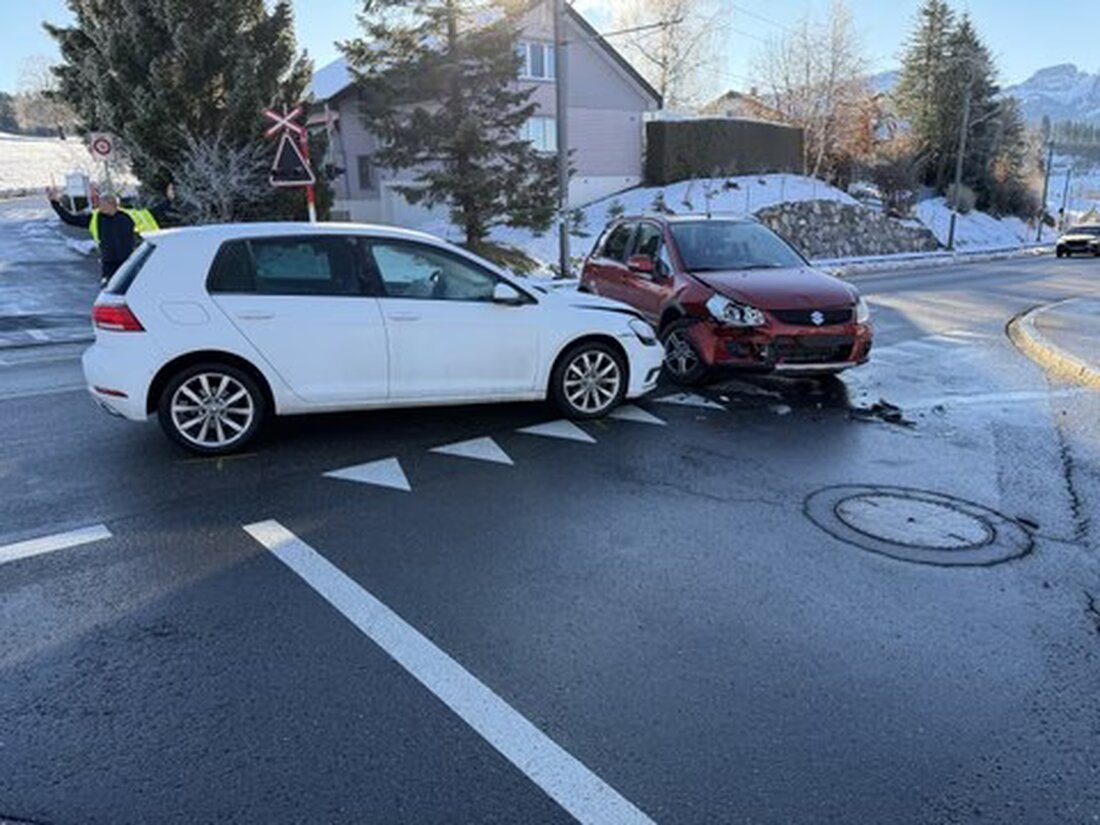 Am 2. Dezember 2025 kam es in Meistersrüte zu einem Unfall beim Linksabbiegen zwischen zwei Fahrzeugen, ohne Verletzte.