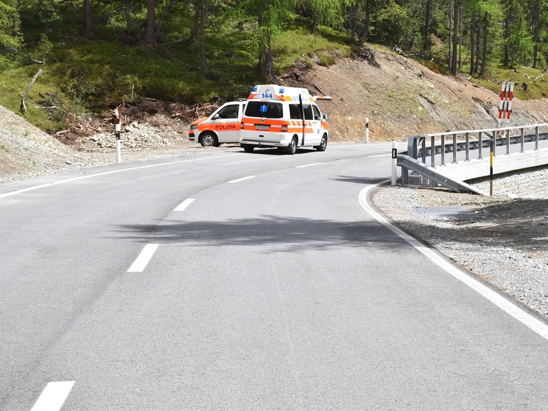 Am Sonntagnachmittag kam es in Zernez und Sufers zu Motorradunfällen. Glücklicherweise wurden alle Betroffenen ambulant behandelt.