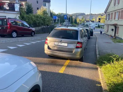Vier-Auto-Unfall in Herisau: Zwei Verletzte nach Auffahrkollision!