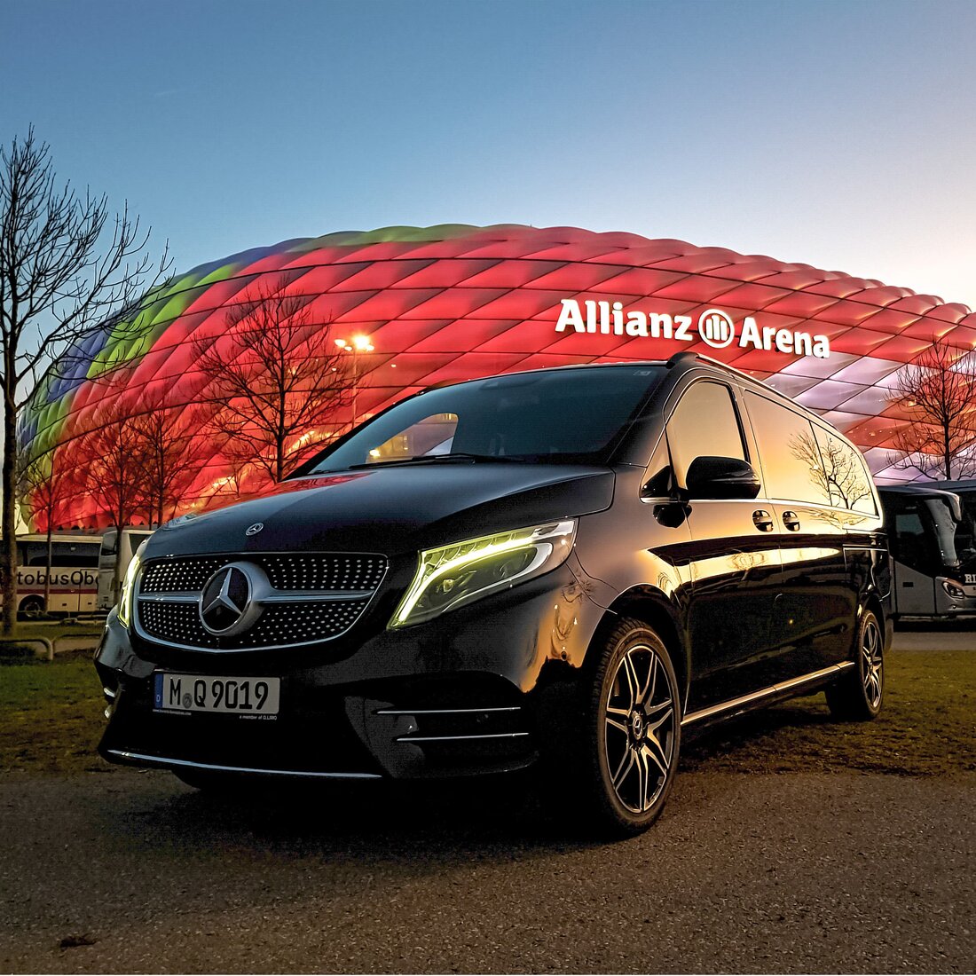 Bavaria Limousines setzt neue Maßstäbe im VIP-Transport Champions League Finale 2025 in München &#8211; Bavaria Limousines setzt neue Maßstäbe im VIP-Transport Mit über 20 Jahren Erfahrung und einer breiten Flotte an Luxusfahrzeugen bietet Bavaria Limousines exklusiven Transfer-Service für Stars, VIPs und anspruchsvolle Geschäftskunden zum Champions League Finale 2025. München, [Datum] &#8211; Am 31. Mai 2025 findet in der weltbekannten Allianz Arena in München das mit Spannung erwartete Finale der UEFA Champions League statt. Während Fußballfans aus aller Welt den Höhepunkt des europäischen Klubfußballs verfolgen, präsentiert sich Bavaria Limousines als starker Partner für exklusive VIP-Transfers und maßgeschneiderte Mobilitätslösungen rund um das &hellip;