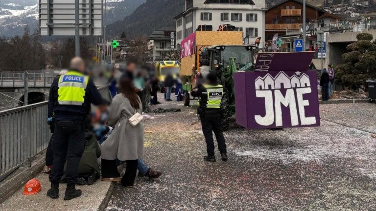 Fasnachtsumzug in Le Châble: Explosion verletzt elf Feiernde!