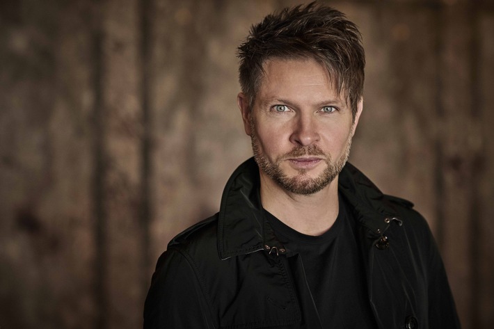 Krzysztof Urbanski bleibt bis 2032: Berner Symphonieorchester feiert!