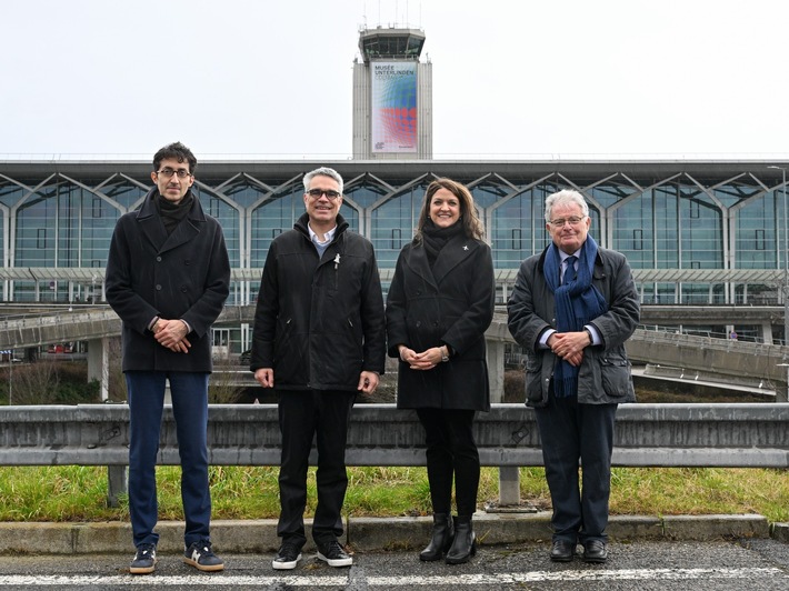 Kunstflug am EuroAirport: Victor Vasarely erobert den Himmel!