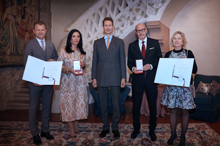 Ordensverleihung auf Schloss Vaduz: Würdigung für Verdiente Bürger!