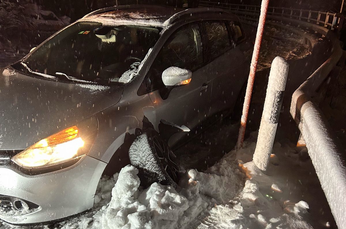 Rutschige Straßen in Rehetobel: Selbstunfälle mit hohem Sachschaden!