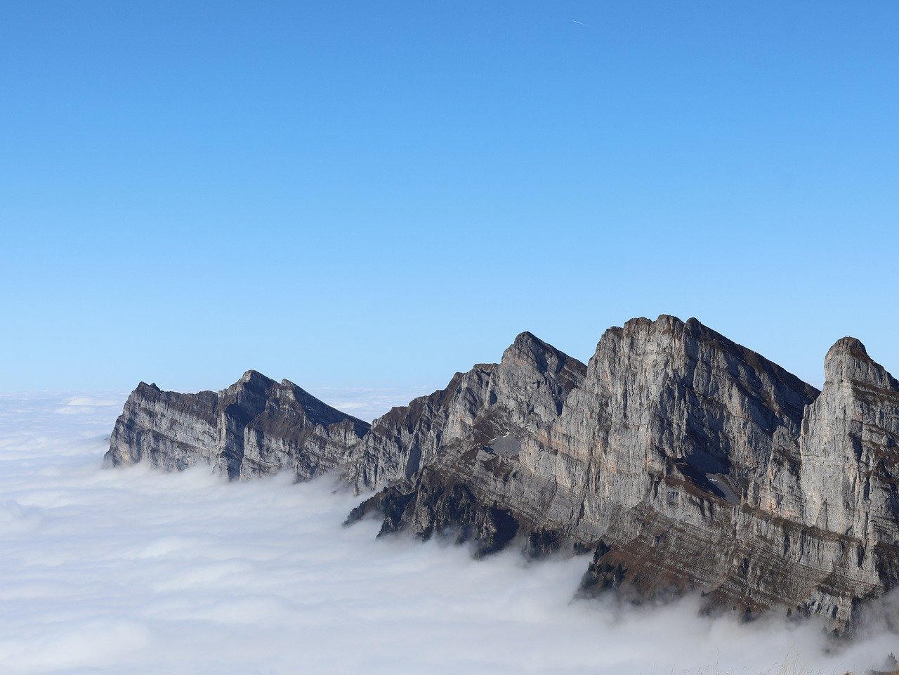 Velofahrer in Uerschhausen schwer verletzt – Rettungshubschrauber im Einsatz