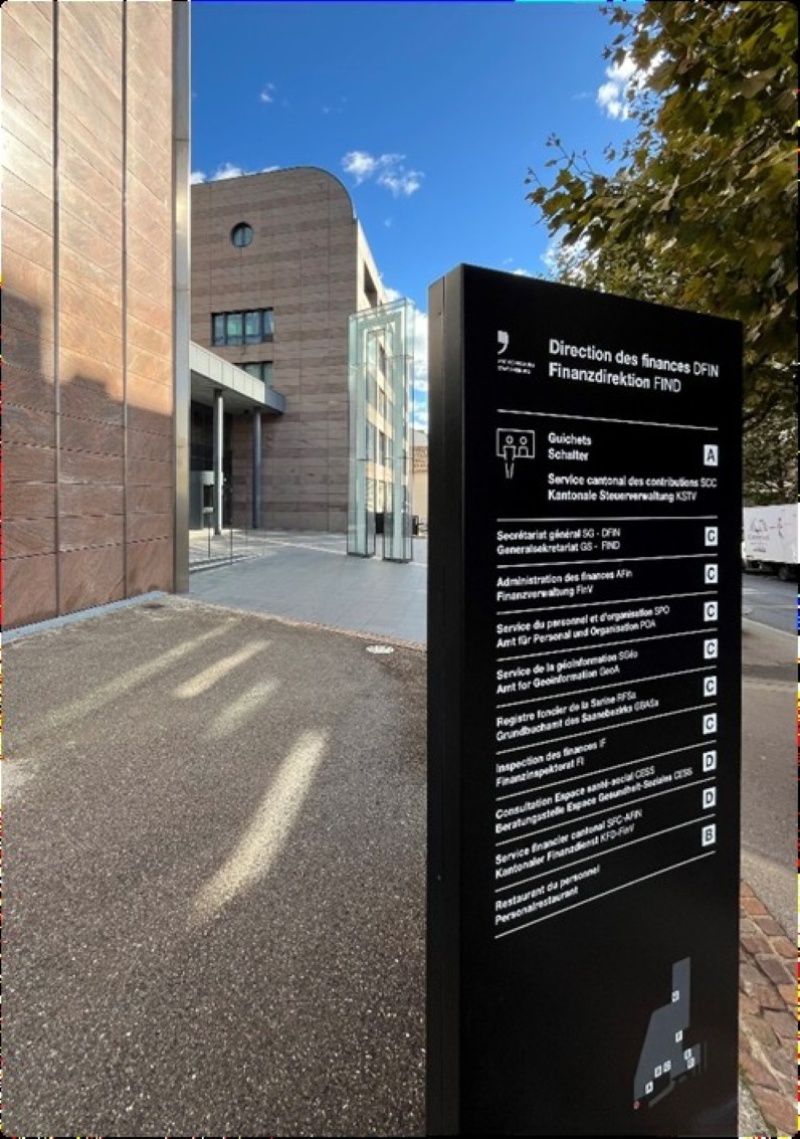 Freiburgs Staatsrechnung 2025: Überschüsse und hohe Investitionen!